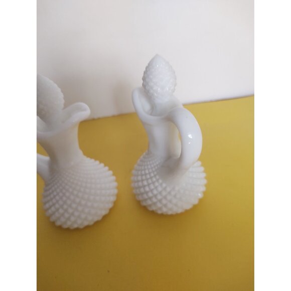 Vintage Westmoreland White Hobnail Milk Glass Oil/Vinegar Cruets With Stoppers - Picture 3 of 10